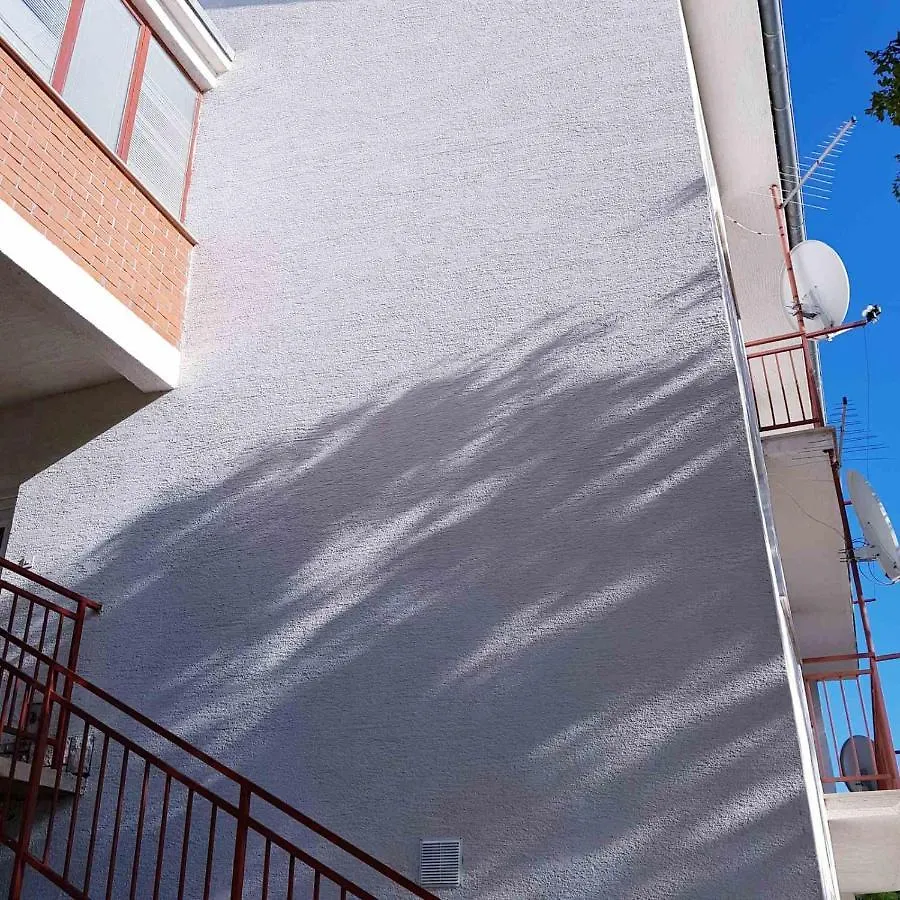 Apartment Luki 포빌레 0*,