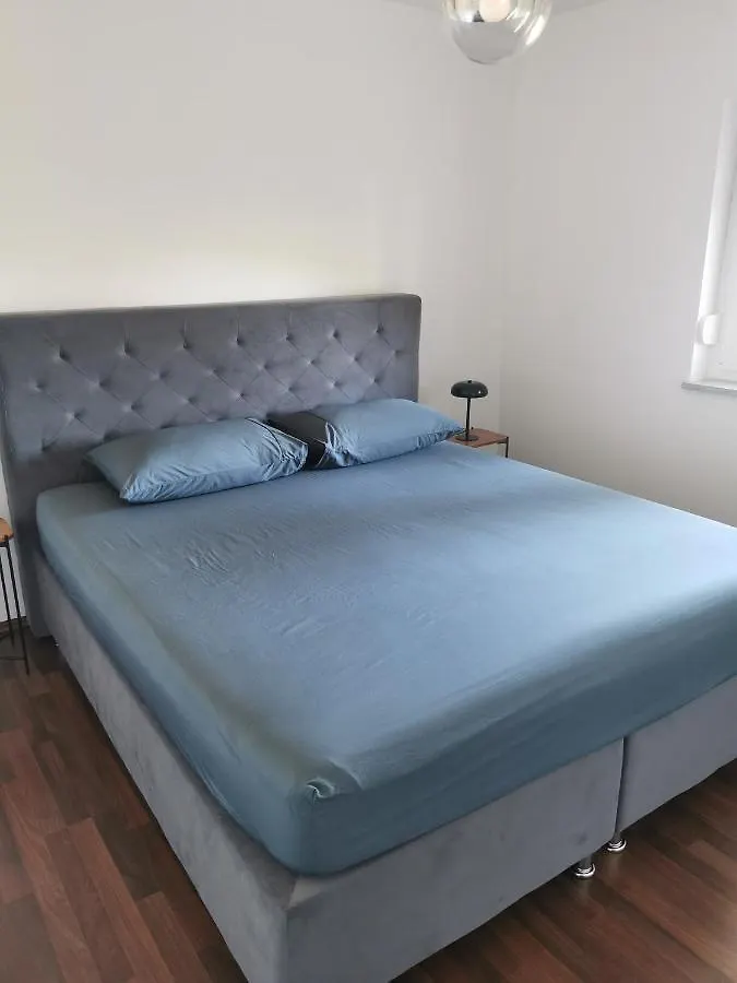 Apartment Luki 포빌레 0*,